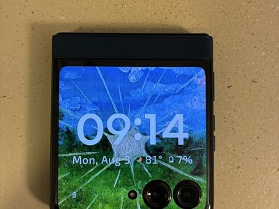 Motorola Razr 2025 - Locked to Total Wireless