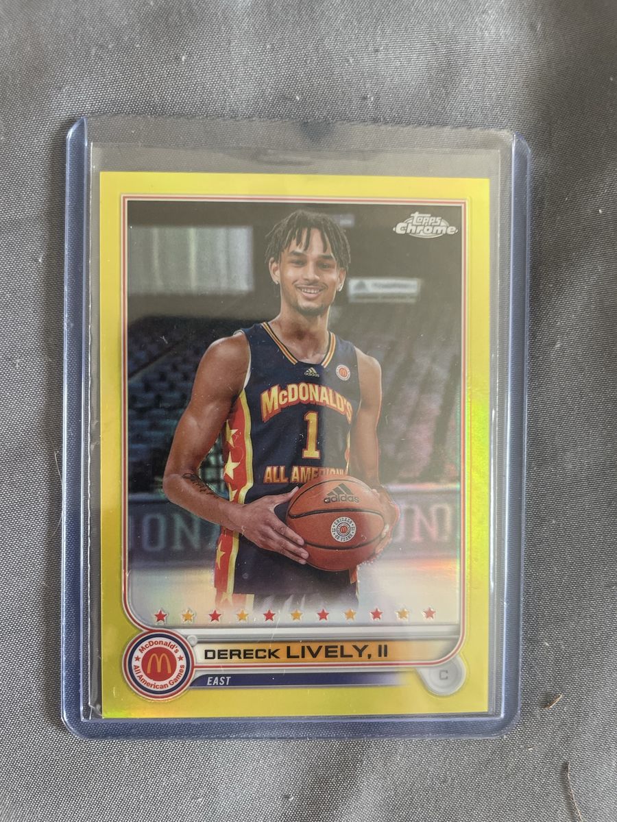 2022 Topps Chrome Dereck Lively II McDonald's All-American Yellow Refractor Basketball Card 73/75