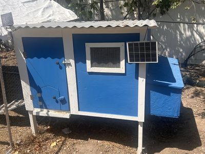 Wooden Outdoor Chicken Coop with Solar Panels and Nesting Box’s, camera and automatic door
