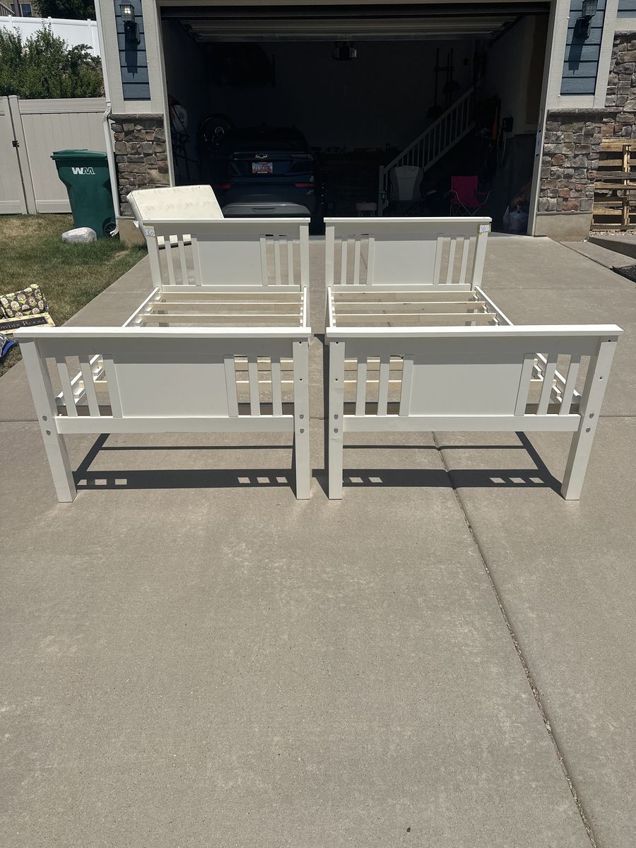 Twin size beds convert to bunk beds