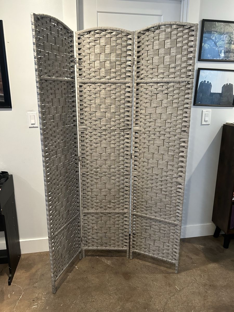 Gray Wicker 3 Panel Privacy Screen