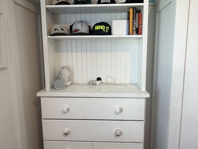 CUSTOM-BUILT DRESSER & REMOVABLE HUTCH/SHELF