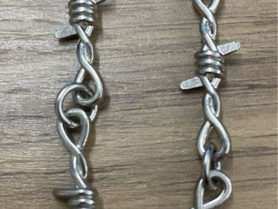 Mens Barbwire Necklace