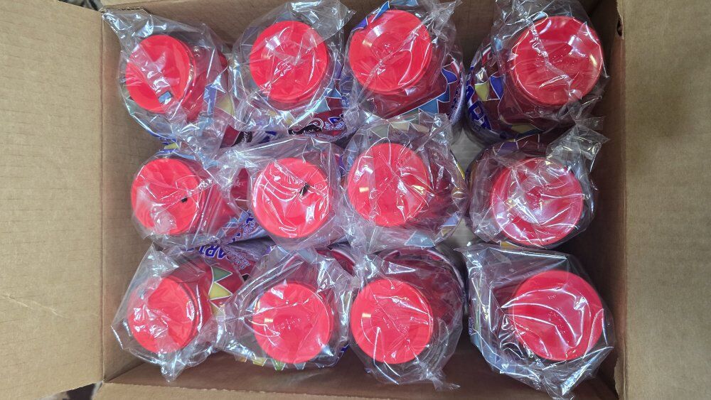 Kitchen supplies (plastic cups)