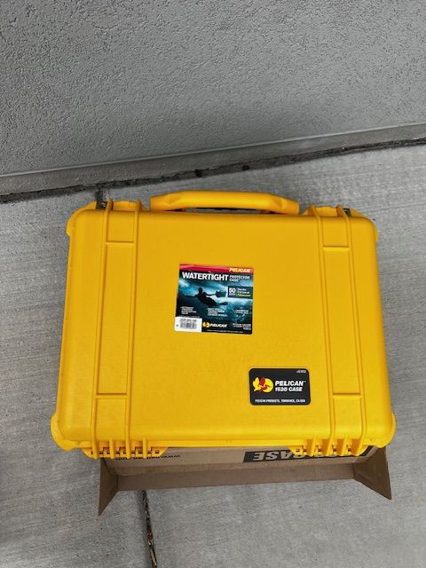 Pelican 1520 NEW Watertight Hard Case with both Foam Insert - Yellow NIB