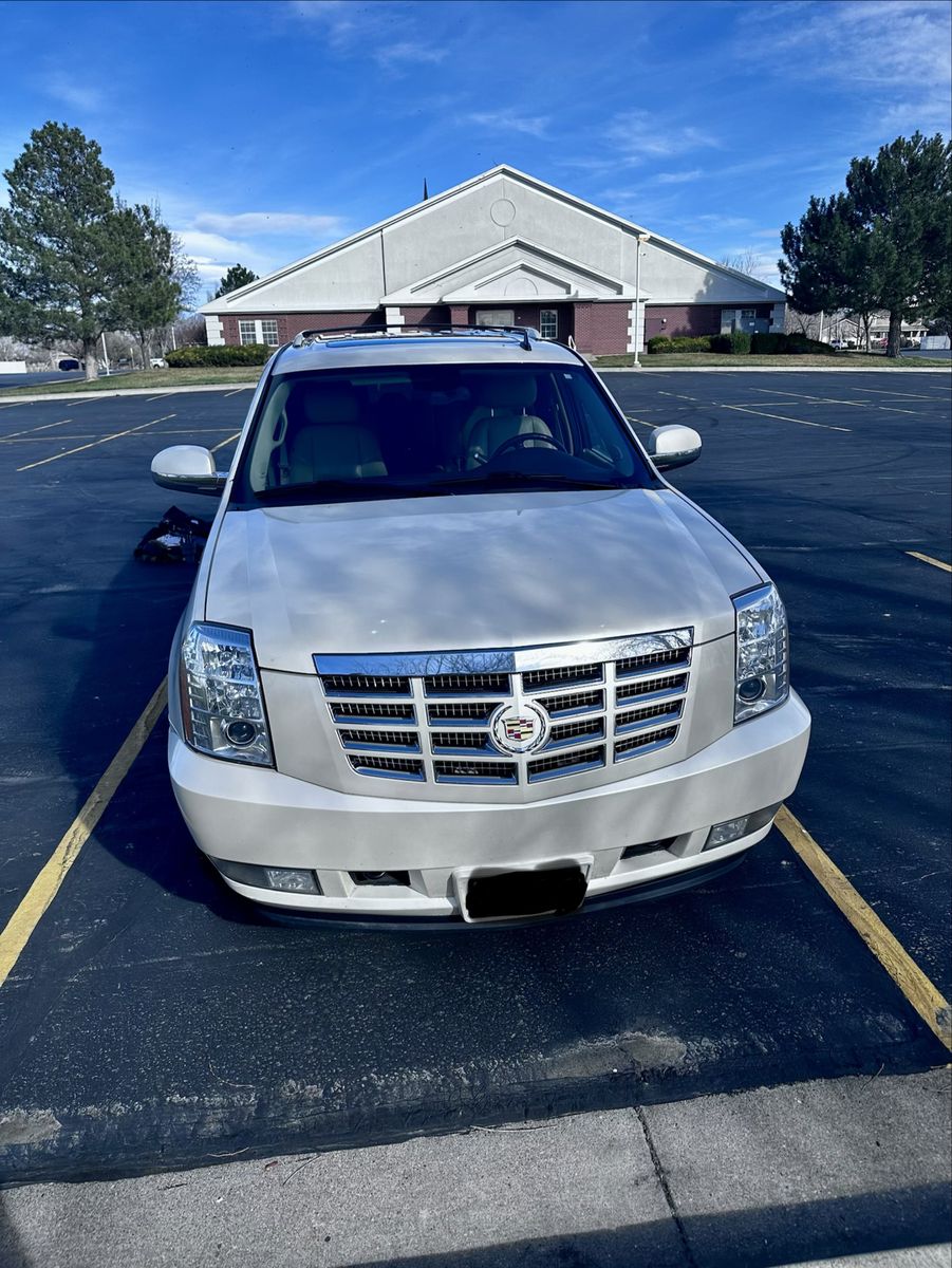 2011 Cadillac Escalade ESV Premium