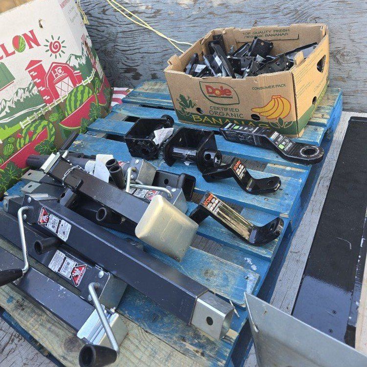 LOT OF TRAILER ACCESSORIES HITCHES, RECEIVERS,COUP