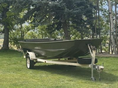 Flat bottom mod v Jon boat 16 by 48