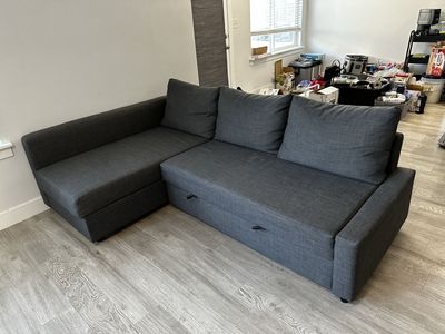 IKEA FRIHETEN couch