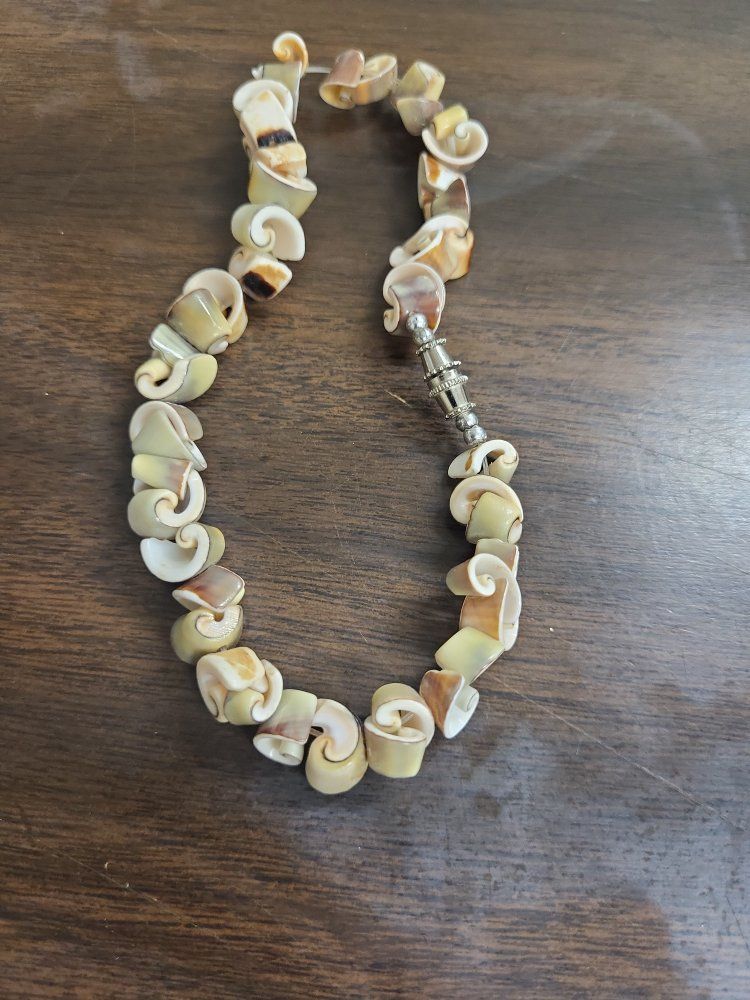 Handmade Seashell Necklace with Screw Clasp - Unique Coastal Jewelry