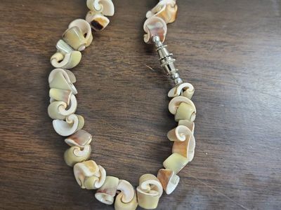 Handmade Seashell Necklace with Screw Clasp - Unique Coastal Jewelry
