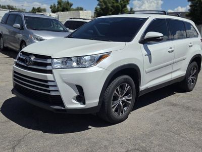 2019 Toyota Highlander LE