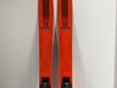 Salomon QST 106 w/ Tyrolia Attack LYT 11 Demo Bindings
