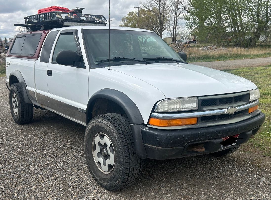 2000 Chevrolet S10 ZR2
