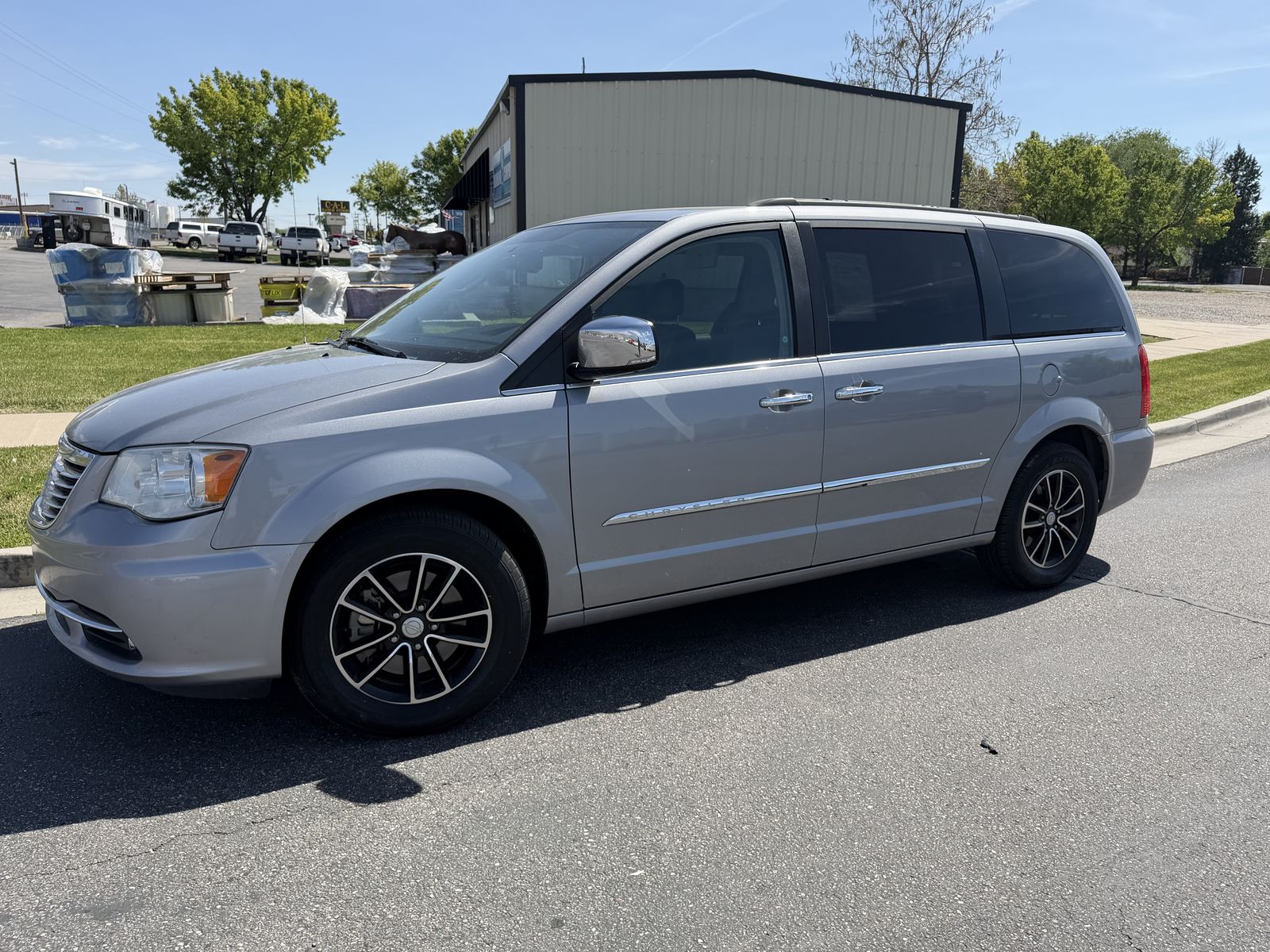 2015 Chrysler Town and Country Touring-L