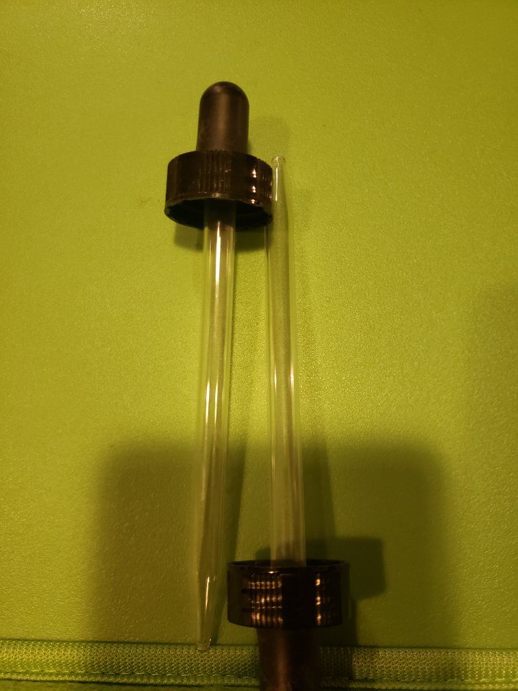 Set of 2 NEW Glass Eye Droppers - Use with 115 ml bottles. Perfect for doTERRA.