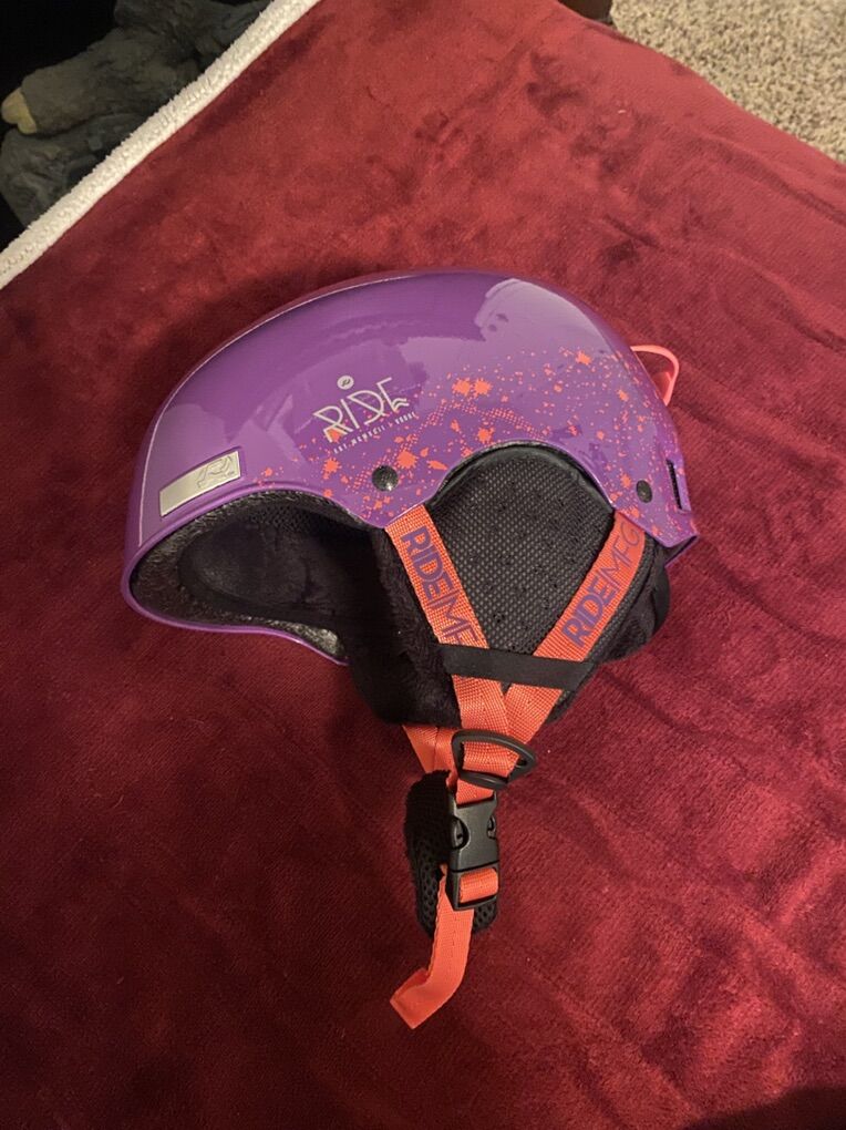 Snowboard/Ski Helmet