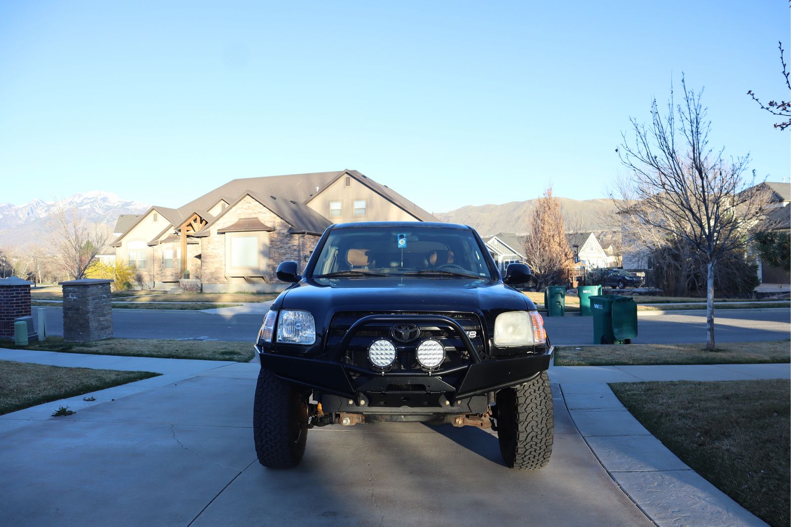 2004 TOYOTA TUNDRA Limited V8
