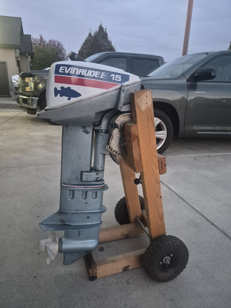 Evinrude 15 HP Outboard Boat Motor