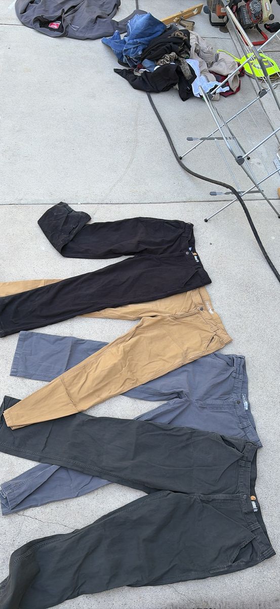 4 pairs of Carhartt pants 38x36