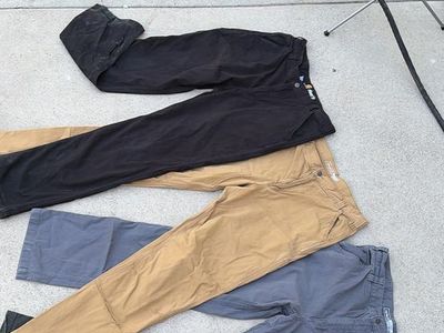 4 pairs of Carhartt pants 38x36