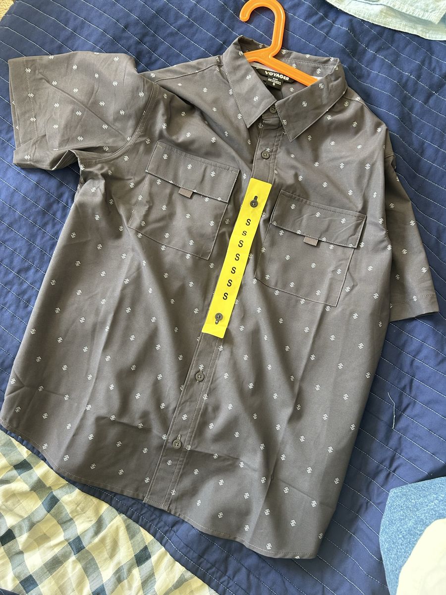 Voyager Short Sleeve Button Down Shirt Size S Gray Patterned