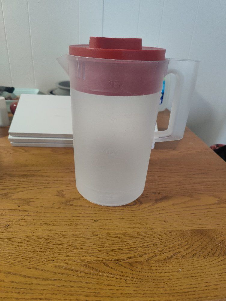 Clear Plastic Pitcher with Red Lid - Ideal for Beverages, Water, Juice