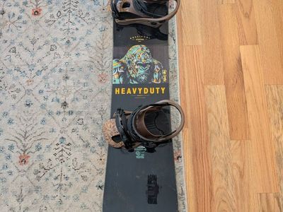 Rossignol Jibsaw Heavy Duty Snowboard 155 with Bindings - Used