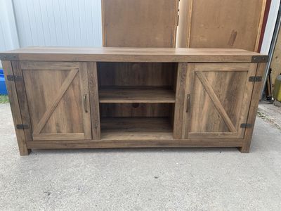 60” Rustic Farmhouse TV Stand / Entertainment Center