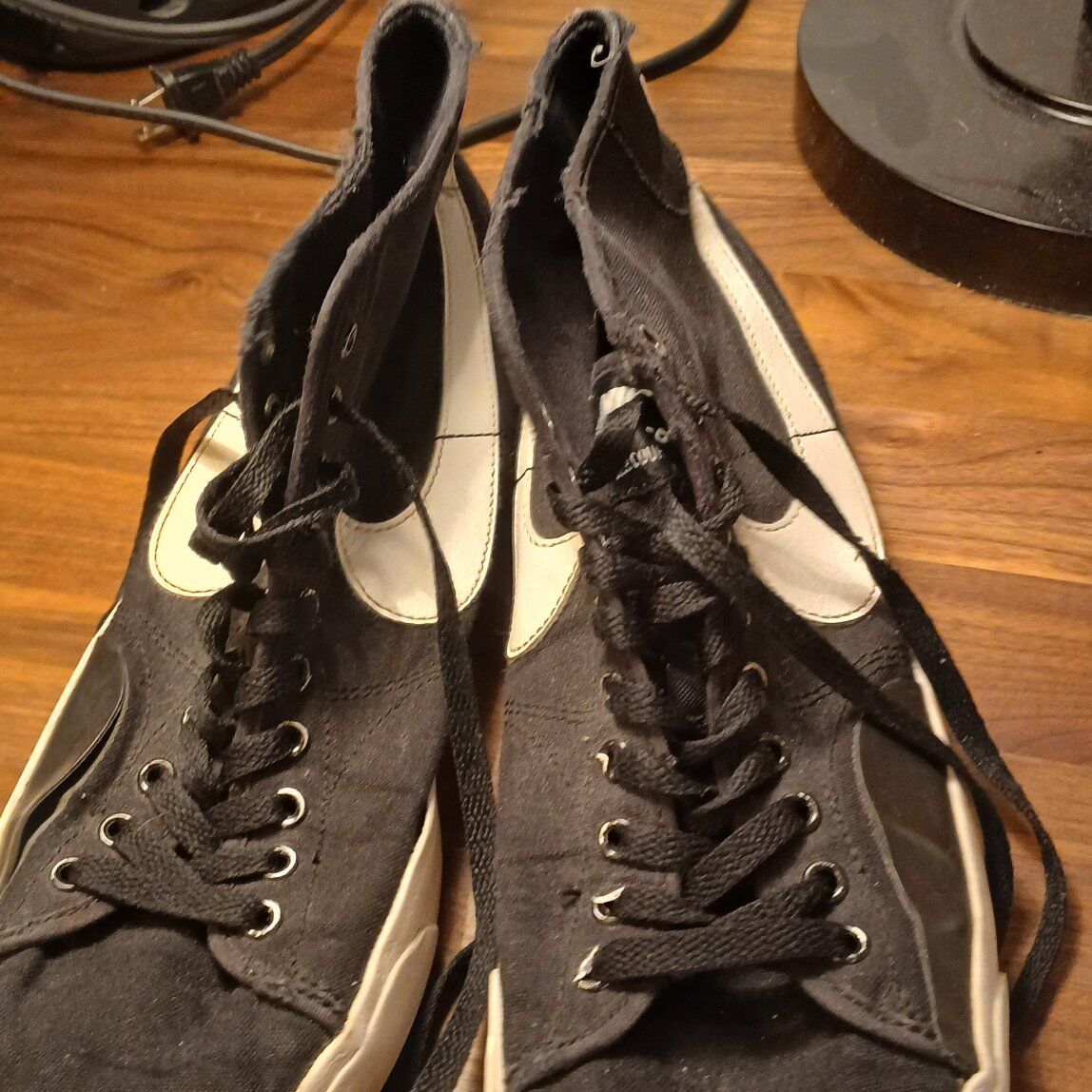nike sb blazer size probably 10-12 lost tag