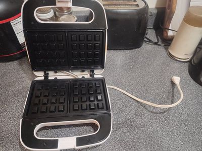 waffle maker, electric