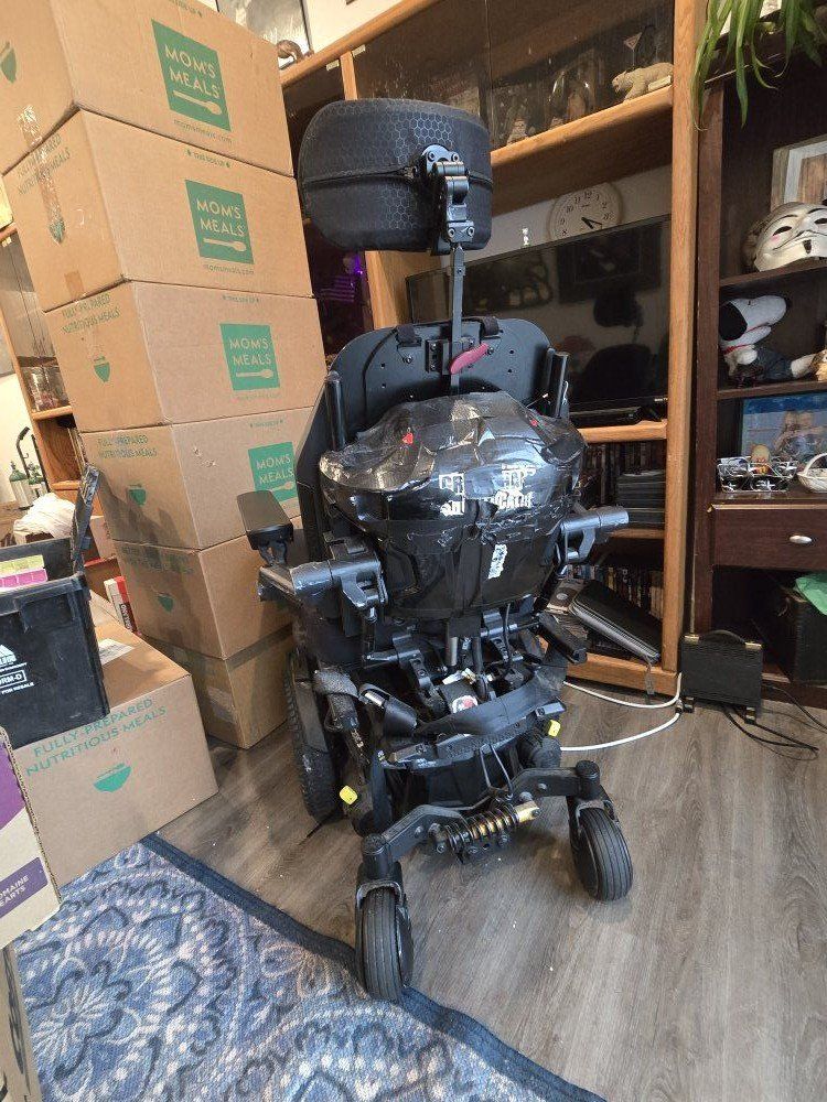 Electric wheel chair