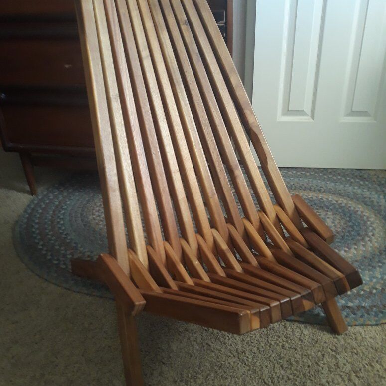 Merlino Wooden Folding Tamarack Chair