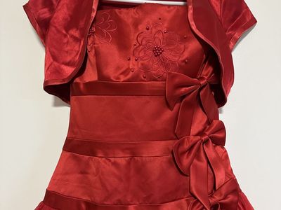 * Beautiful Stunning Dress *