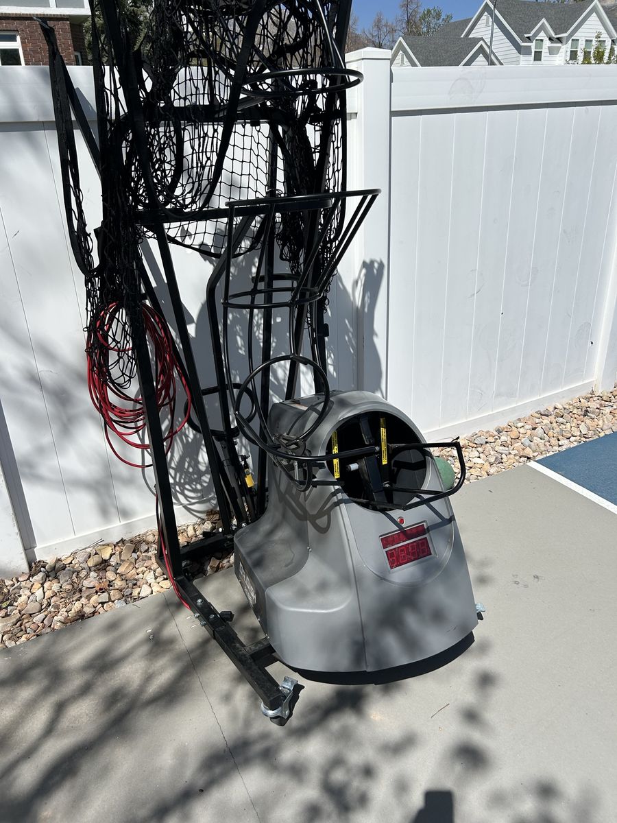 Dr Dish Rebel basketball shooting and rebound machine