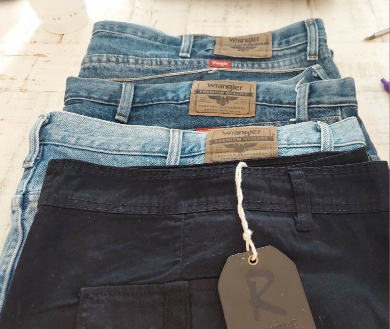 Size 48 new & like new shorts