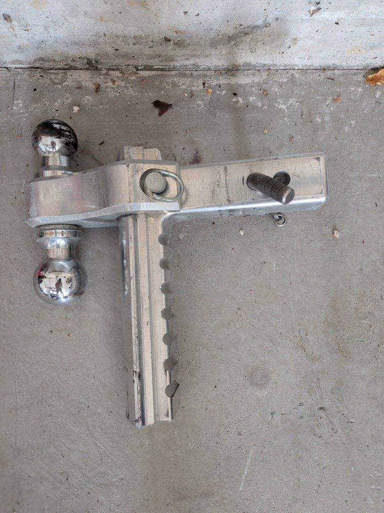 Adjustable Aluminum Trailer Hitch with Dual Balls & Pin for Towing