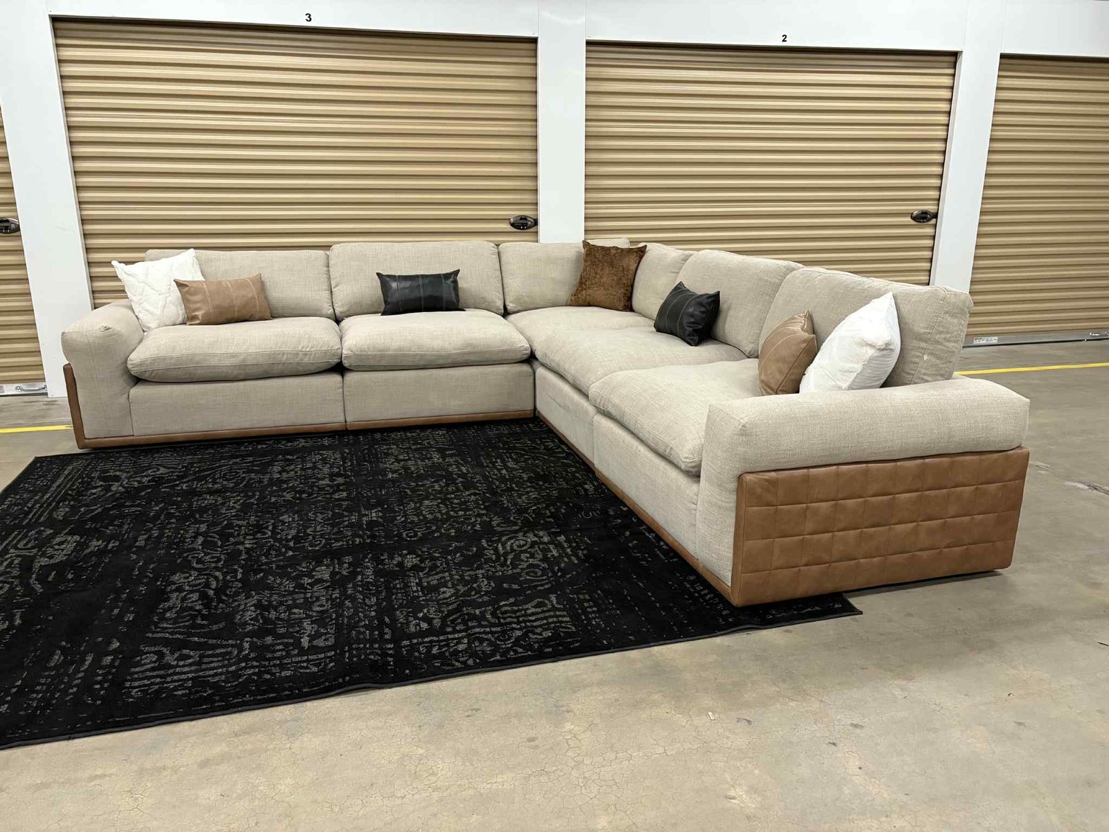 Luxury 5-Piece Section Couch (Free Delivery)