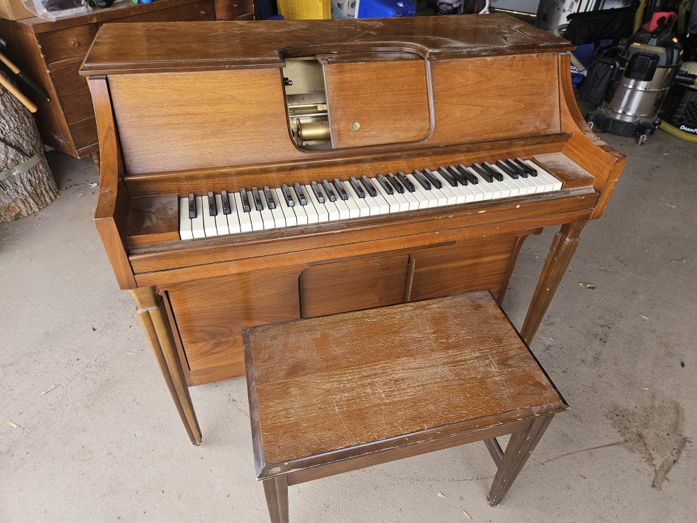 Free 1950s Piano