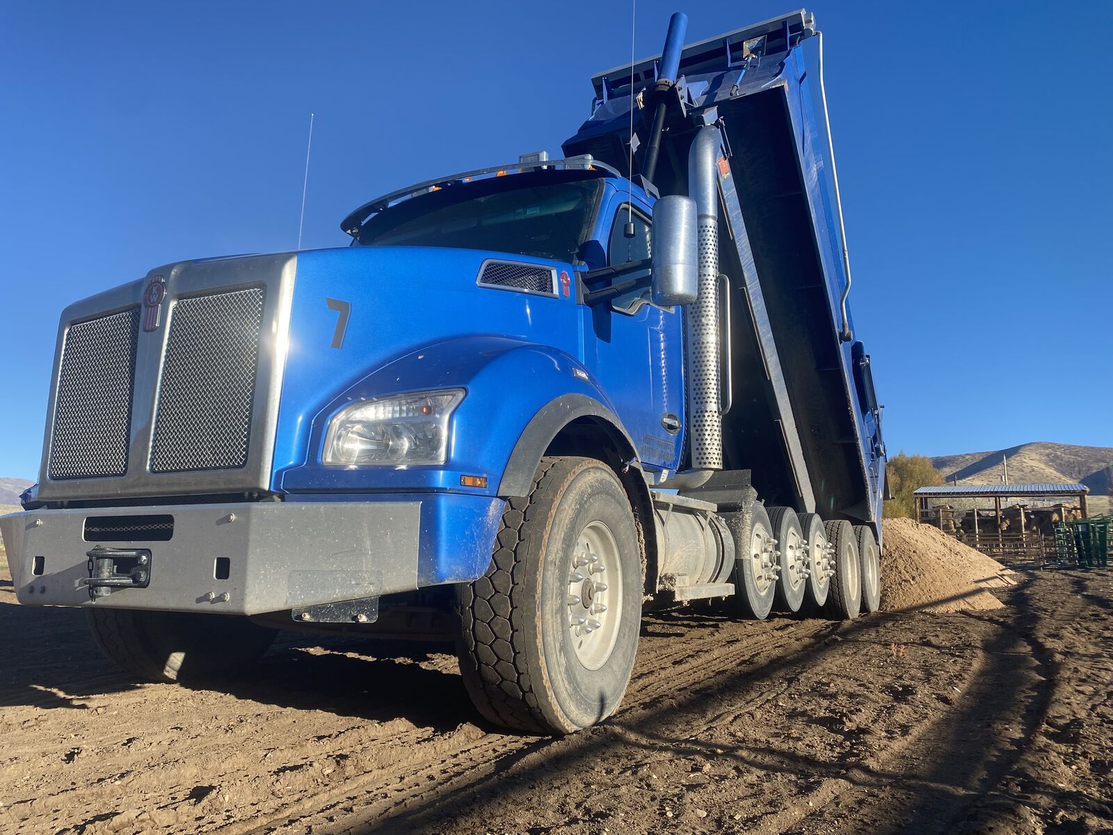 Gravel, Sand, Mulch, Red Cobble, Road Base, etc. Call for a quote 801-362-0108 Velocity Transportation Co.