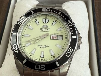 Orient - Mako XL (Rare Full-Lume Dial) Automatic
