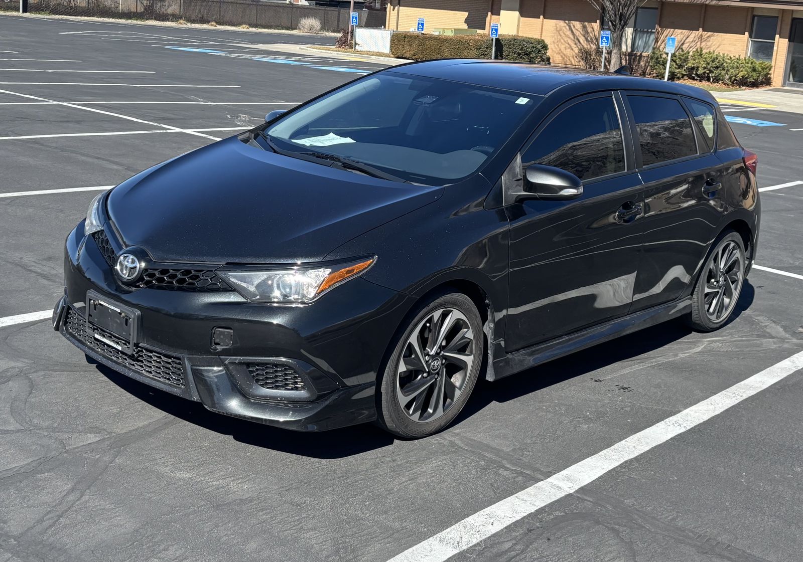 2017 TOYOTA COROLLA Base