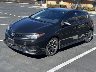2017 TOYOTA COROLLA Base