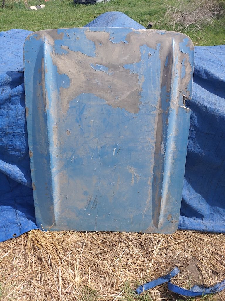 1961-1962 ( 58-62 ) Corvette Hood Fiberglass GM 3786968 Damaged & needs some TLC