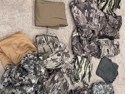 Men's Hunting Apparel Lot - Camo Jackets, Hoodies & Pants (Under Armour & More)