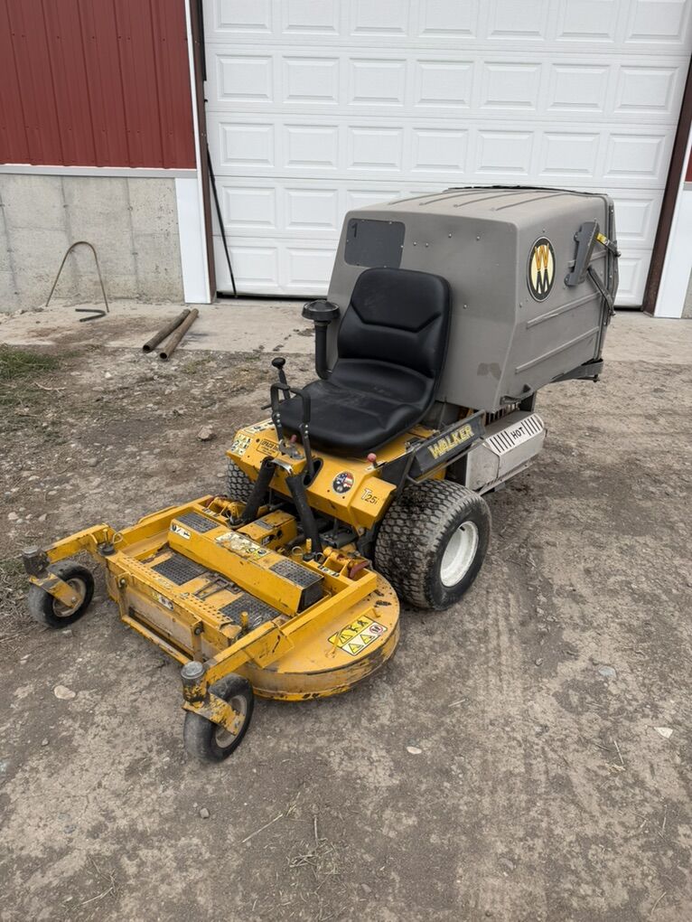 2017 Walker T25i EFI 42