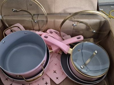 Paris Hilton 12 piece pot and pan set