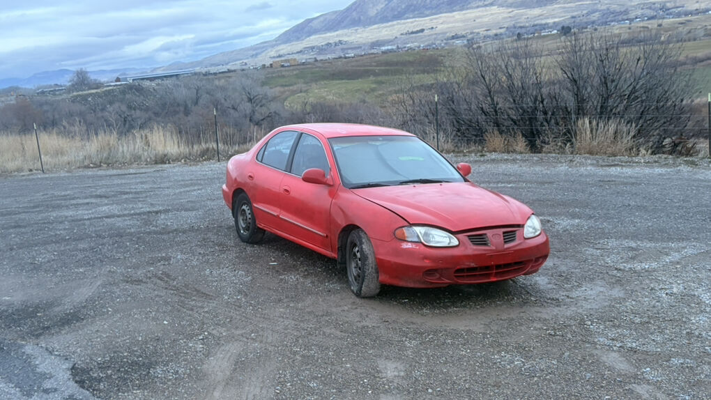 2000 Hyundai Elantra GLS
