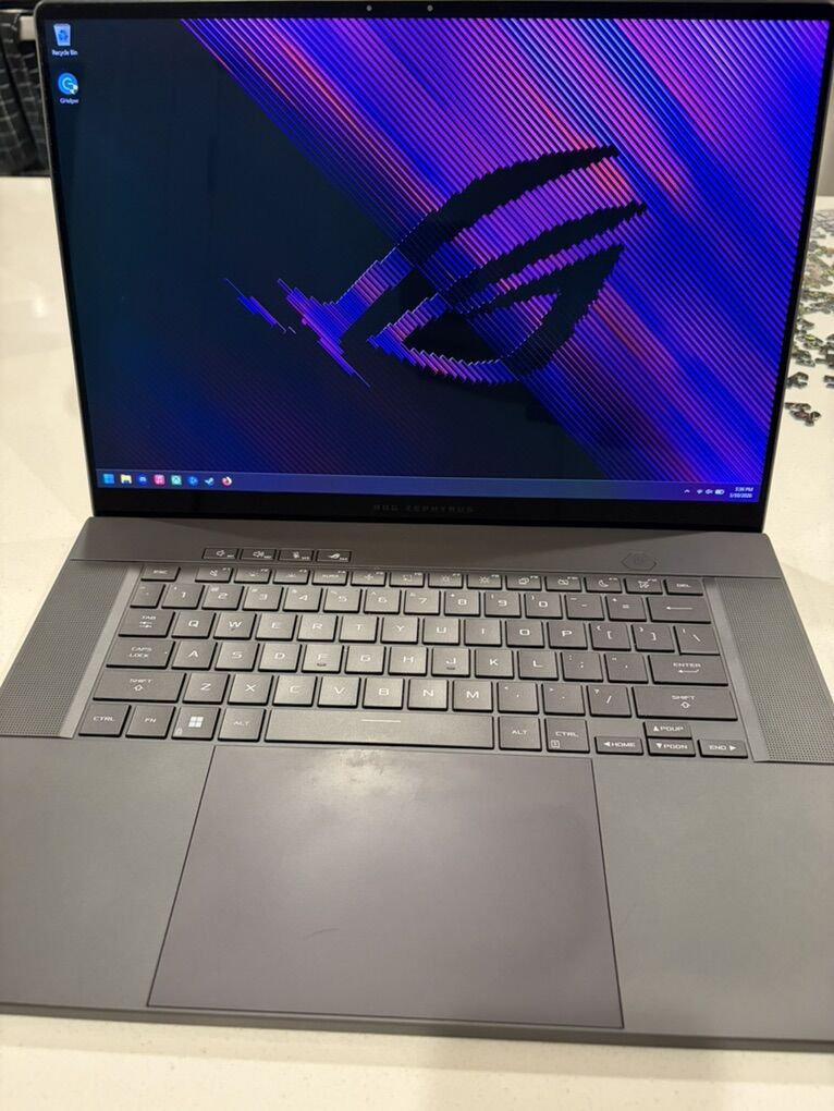 ROG Zephyrus G16
