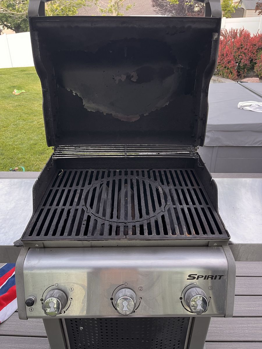 Weber Spirit 3-Burner Liquid Propane Gas Grill